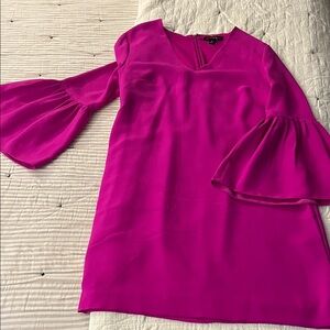 Elegant Banana Republic Magenta Bell Sleeve Shift Dress